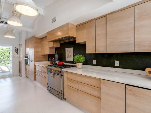 Home for sale at 330 Gulf Rd - photo 7452289