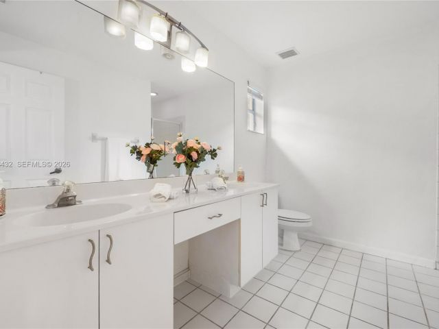 3-bedroom home for rent in Homestead - 2020 SE 5th Pl 2020 - MondialRealty