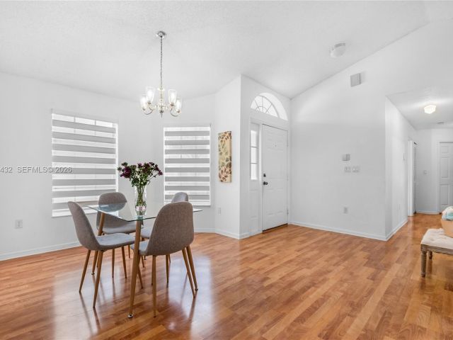 3-bedroom home for rent in Homestead - 2020 SE 5th Pl 2020 - MondialRealty