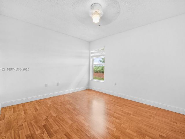 3-bedroom home for rent in Homestead - 2020 SE 5th Pl 2020 - MondialRealty