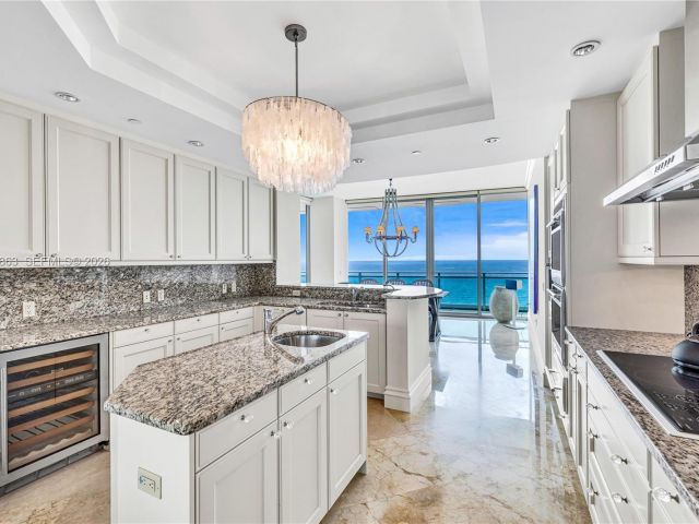 Apartment for rent  Unit #1508 - photo 7507402