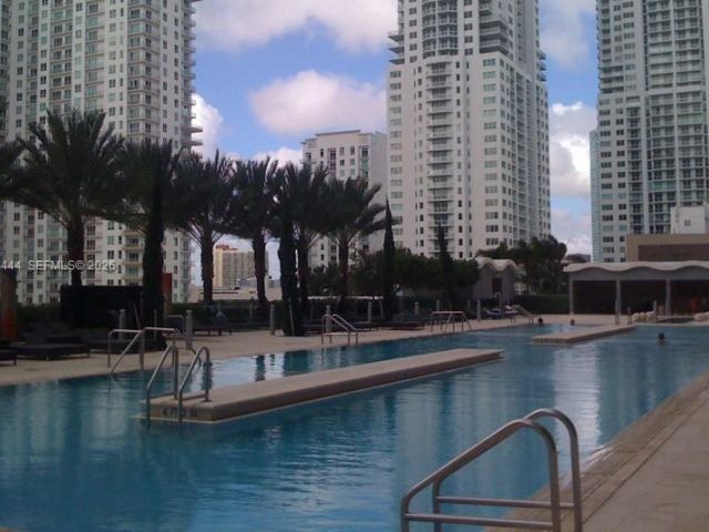condo for rent in Miami - 50 Biscayne Blvd 703 - MondialRealty