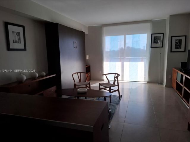 condo for rent in Miami - 50 Biscayne Blvd 703 - MondialRealty
