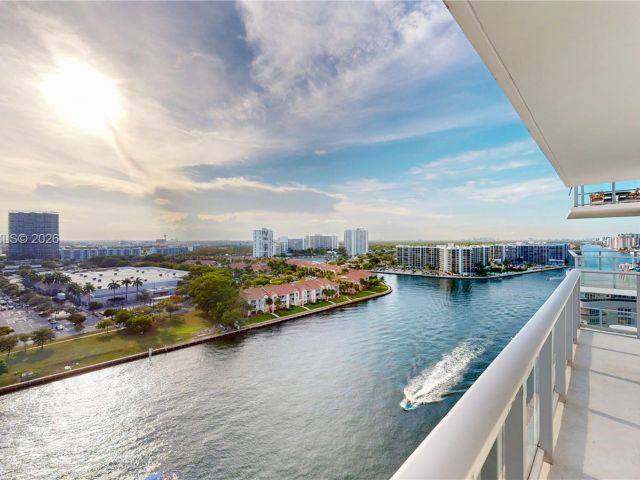 Apartment for sale  Unit #R1004 - photo 7535698