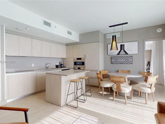 Apartment for sale  Unit #R1004 - photo 7535699