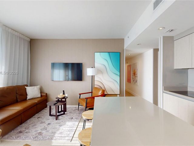 Apartment for sale  Unit #R1004 - photo 7535705