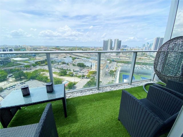 Apartment for rent  Unit #1602 - photo 7488060