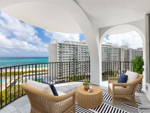 3-bedroom condo for sale in Miami Beach - 5660 Collins Ave 11B - MondialRealty
