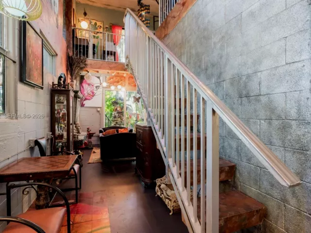 1-bedroom home for sale in Fort Lauderdale - 2361 SW 18th Ave - MondialRealty