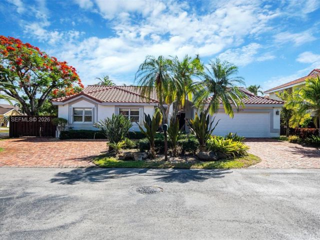 4-bedroom home for sale in Miami - 15327 SW 55th Ter - MondialRealty