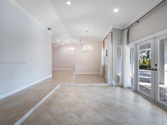 4-bedroom home for sale in Miami - 15327 SW 55th Ter - MondialRealty
