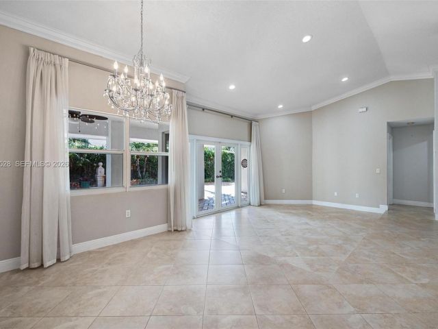 4-bedroom home for sale in Miami - 15327 SW 55th Ter - MondialRealty