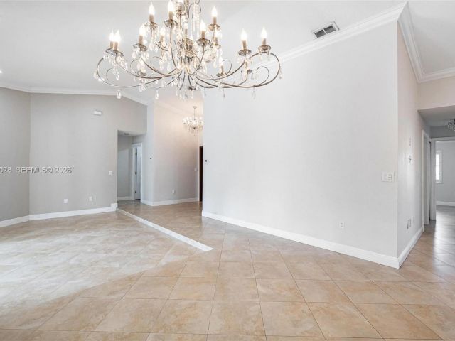 4-bedroom home for sale in Miami - 15327 SW 55th Ter - MondialRealty