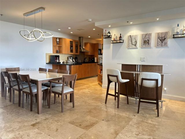 Apartment for rent  Unit #606 - photo 7491758