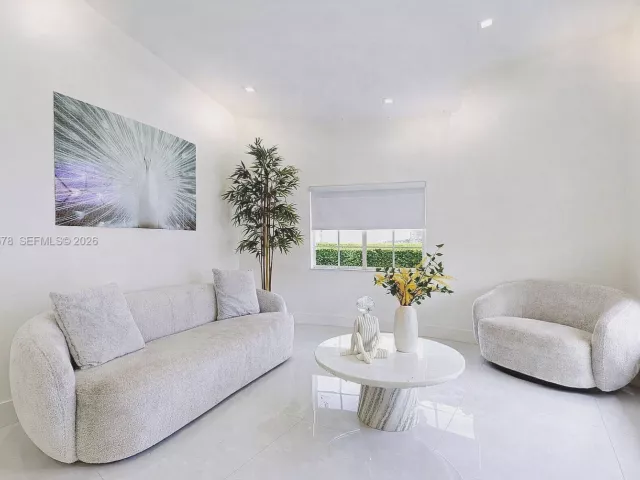 4-bedroom home for sale in Miami - 3502 SW 156th Ct - MondialRealty