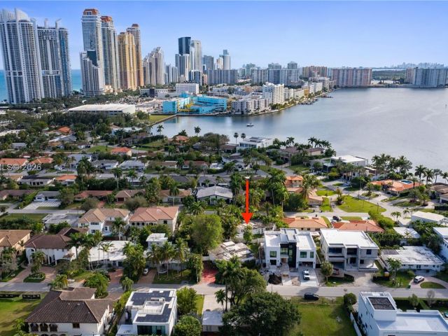 Home for sale at 331 188th St - photo 7486520