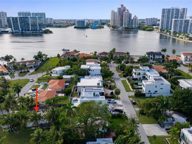 Home for sale at 331 188th St - photo 7486522