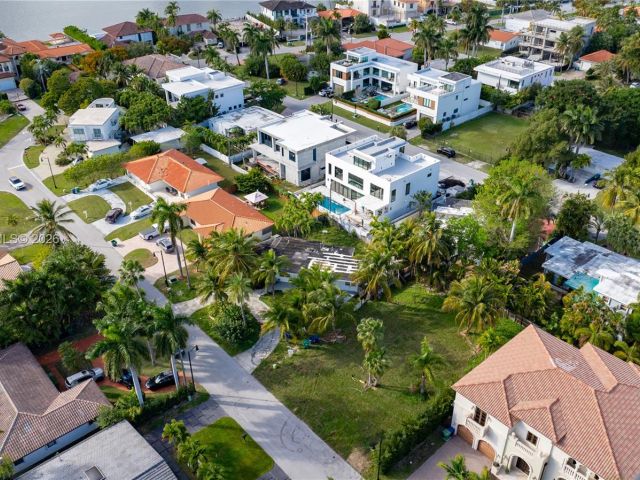 Home for sale at 331 188th St - photo 7486523