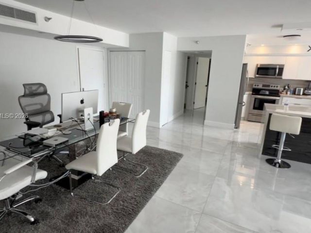 Apartment for rent  Unit #702 - photo 7531033