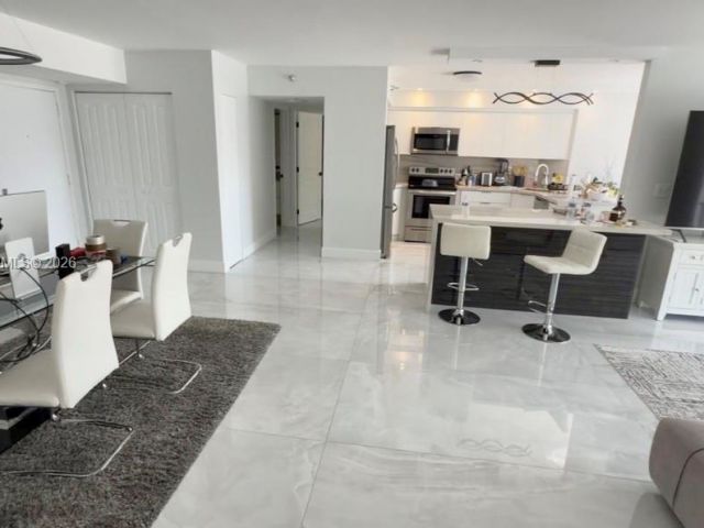 Apartment for rent  Unit #702 - photo 7531035