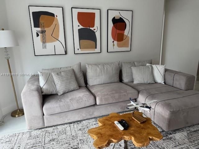 Apartment for rent  Unit #702 - photo 7531041