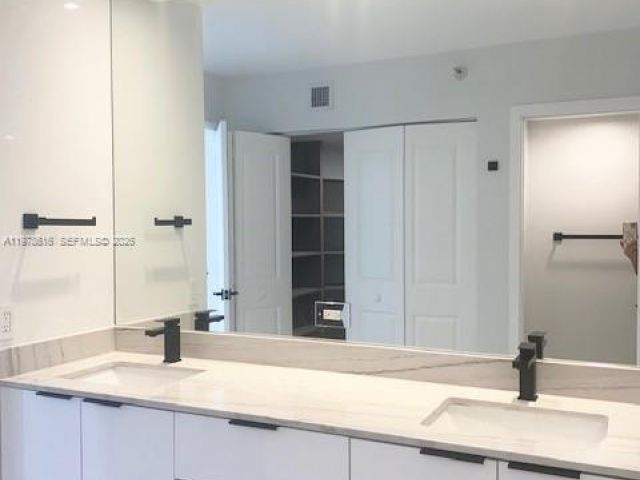 Apartment for rent  Unit #702 - photo 7531044