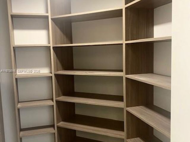 Apartment for rent  Unit #702 - photo 7531045