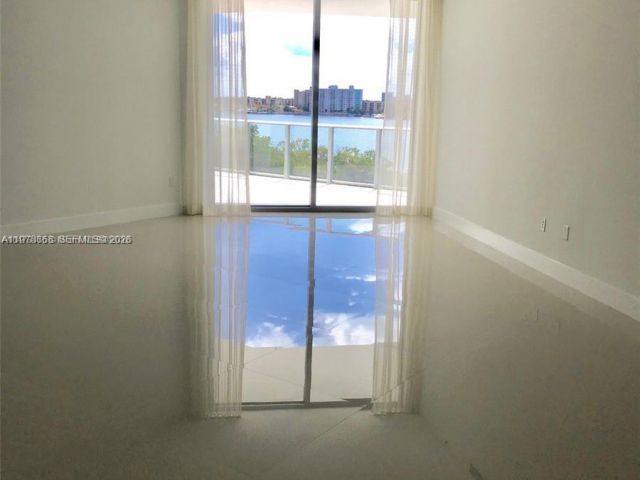 Apartment for rent  Unit #408 - photo 7503609