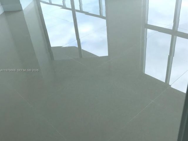 Apartment for rent  Unit #408 - photo 7503617