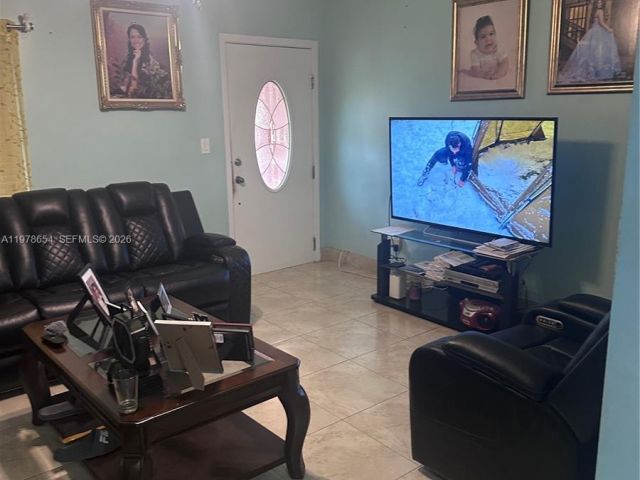 Home for sale at 324 NW 47th St - photo 7519989