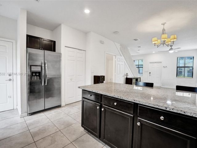 Home for sale at 1609 SW 28th St - photo 7534853