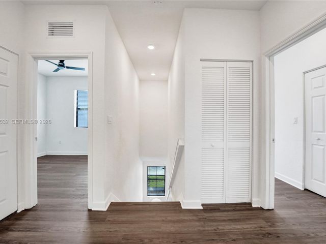 Home for sale at 1609 SW 28th St - photo 7534854