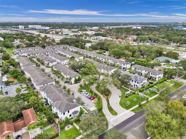 Home for sale at 1609 SW 28th St - photo 7534867