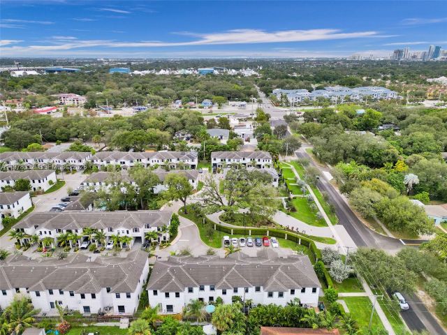 Home for sale at 1609 SW 28th St - photo 7534868