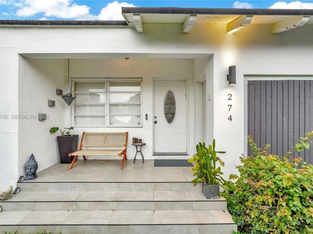 Home for rent at 274 NW 43rd St n/a - photo 7516751