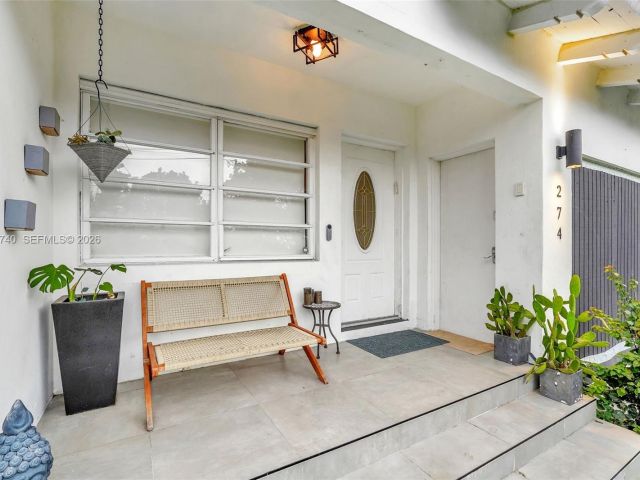 Home for rent at 274 NW 43rd St n/a - photo 7516752