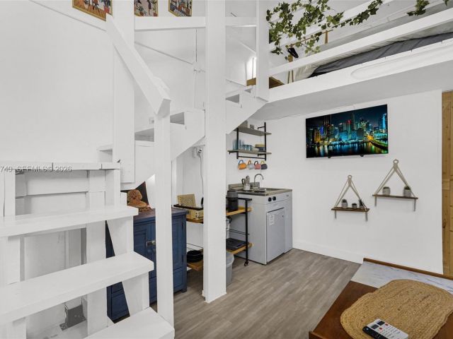 Home for rent at 274 NW 43rd St n/a - photo 7516764