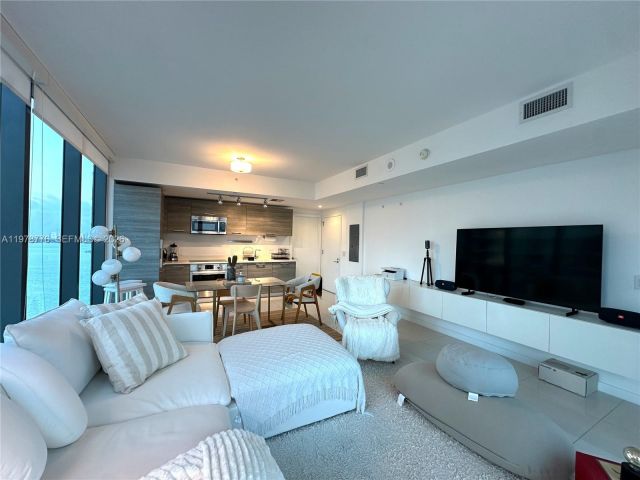 Apartment for sale  Unit #2108 - photo 7494675