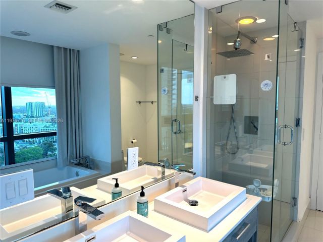 Apartment for sale  Unit #2108 - photo 7494683