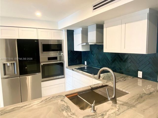 Apartment for rent  Unit #615-617 - photo 7531013