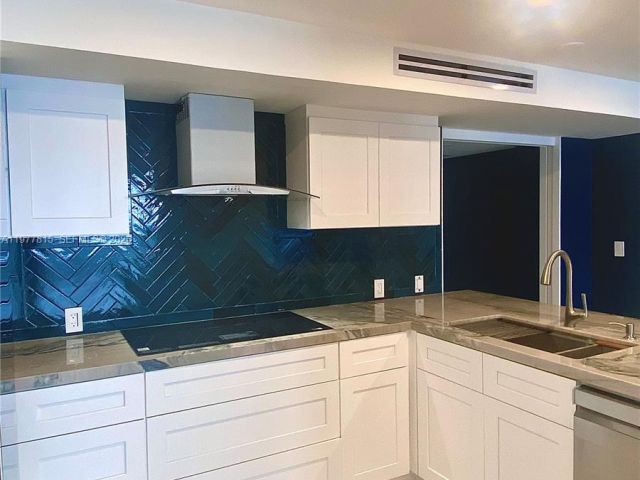 Apartment for rent  Unit #615-617 - photo 7531014