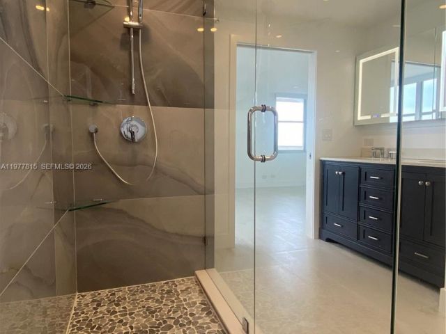 Apartment for rent  Unit #615-617 - photo 7531023