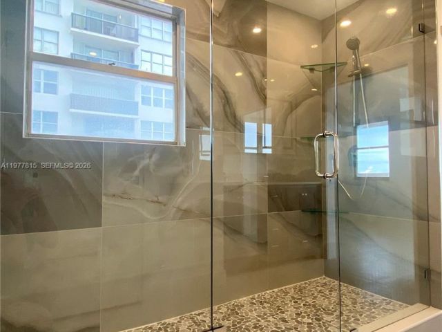 Apartment for rent  Unit #615-617 - photo 7531024