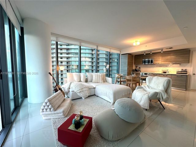 Apartment for rent  Unit #2108 - photo 7494615