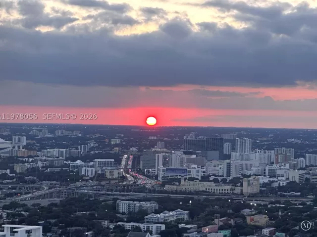 4-bedroom condo for sale in Miami - 2020 N Bayshore Dr PH 4702 - MondialRealty