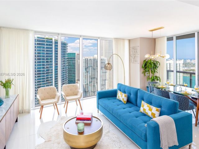 Apartment for sale  Unit #4702 - photo 7514213