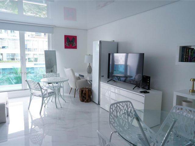 Apartment for rent  Unit #529 - photo 7522712