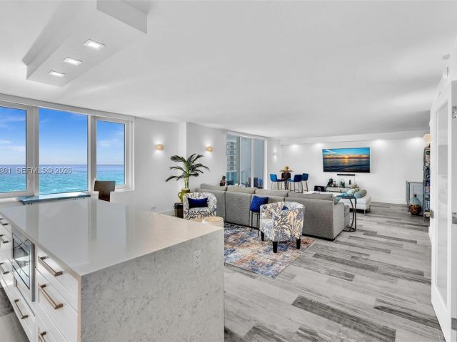 Apartment for sale  Unit #1041/42 - photo 7510160