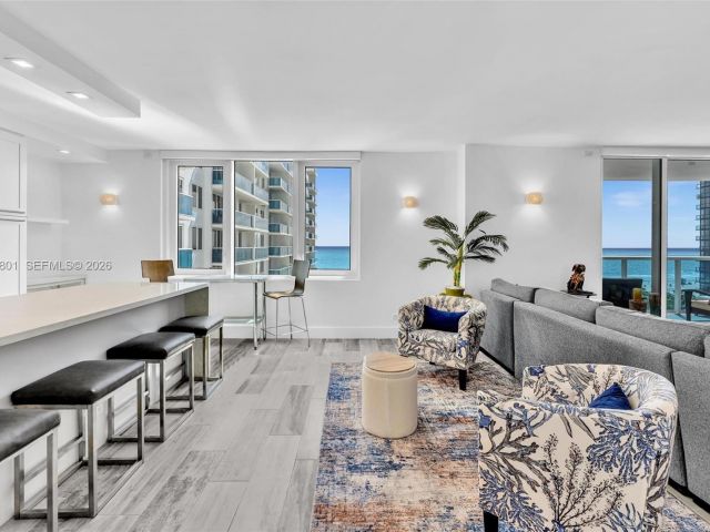 Apartment for sale  Unit #1041/42 - photo 7510163