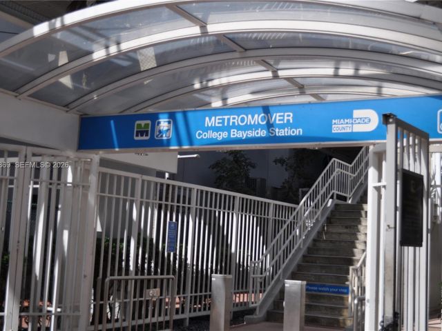 1-bedroom condo for rent in Miami - 234 NE 3rd St 908 - MondialRealty